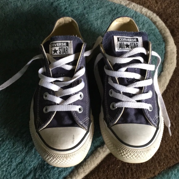 boys converse size 4